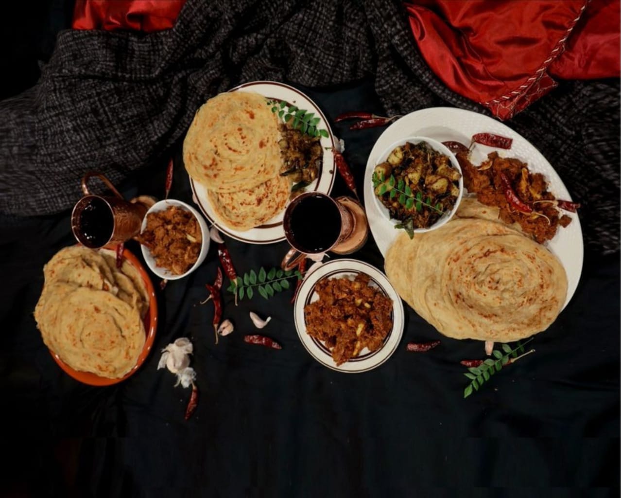 Hotel Cafe Baher Peruvayal